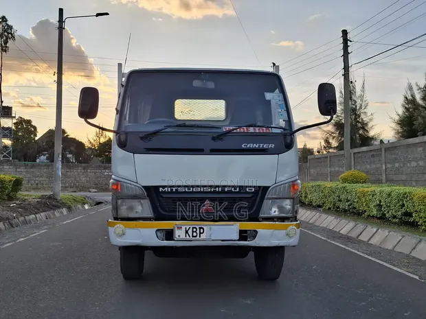 Mitsubishi Canter FE71 Truck - 1