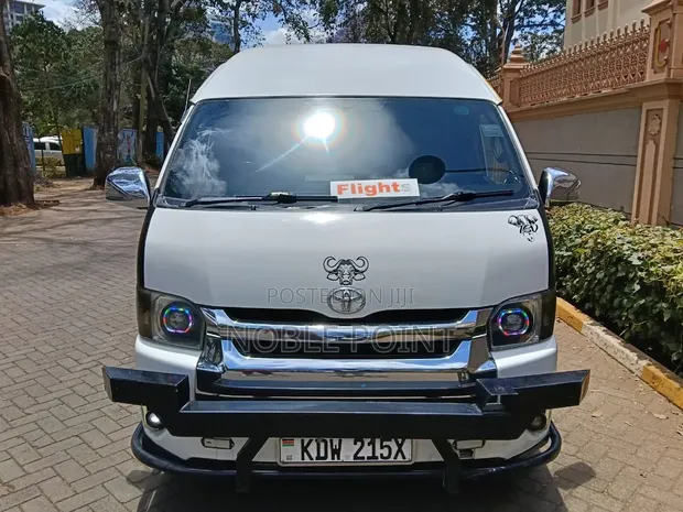 Toyota HiAce 2020 - 1