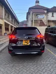 Nissan X-Trail 2017 Nyeusi 7 Seater - 5