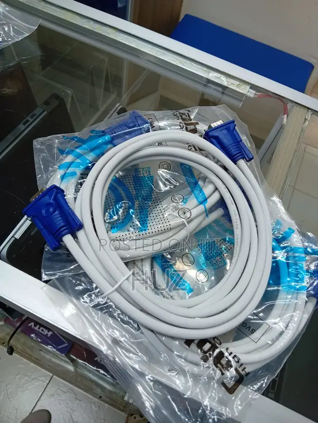 Kebo ya VGA 3M kwa Kompyuta na Skrini - 1