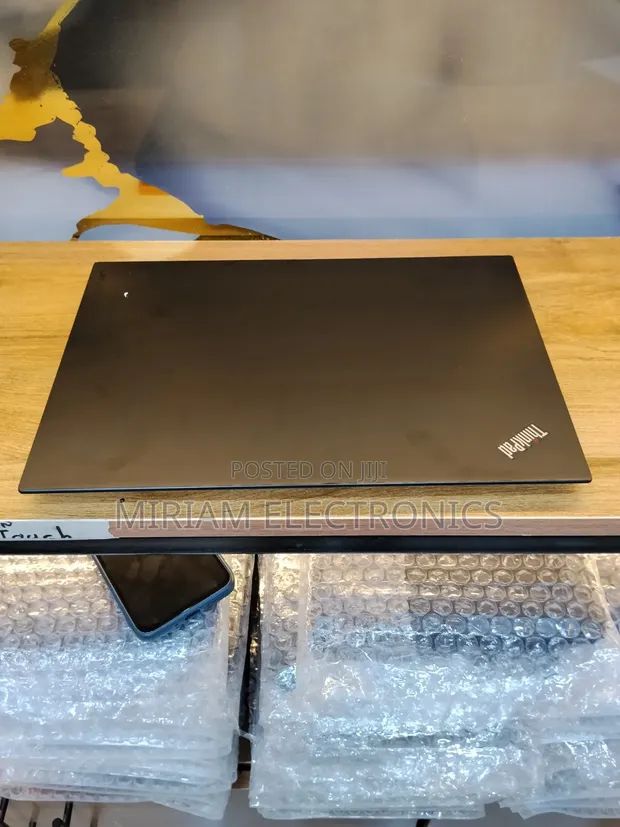 Lenovo ThinkPad T480s Laptop: Core i5, 8GB RAM, 256GB SSD - 1