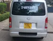 Toyota HiAce 2014 Nyeusi - 3