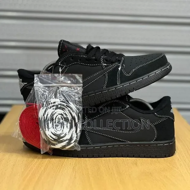 Air Jordan 1 Retro Low OG SP x Travis Scott 'Black Phantom' - 1