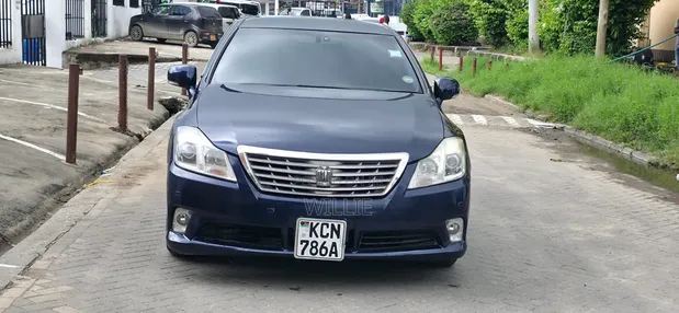 Toyota Crown 2010 Blue - 1