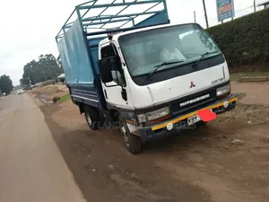 Mitsubishi Canter D34 Food Truck
