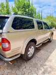 Isuzu D-MAX 2009 Beige - 4