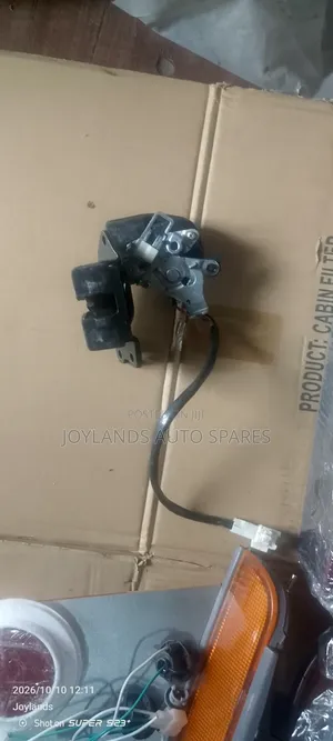 Toyota IST Boot Lock na Actuator (Iliyotumika)