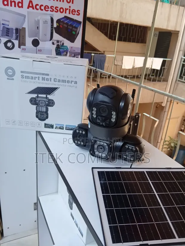 Kamera ya Nje ya Solar 4G yenye Lens Tatu kwa Ulinzi wa Nyumbani - 1