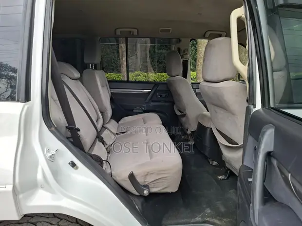 Mitsubishi Pajero V80 3.2 DI-D 2014 White - 1
