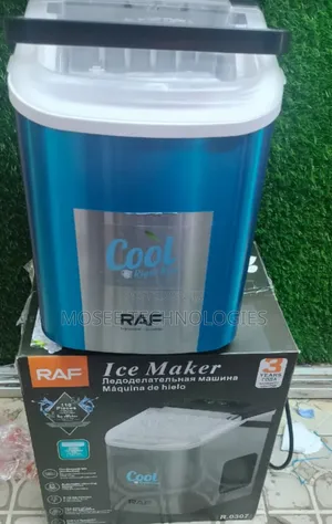 Compact Countertop Ice Cube Maker - Brand New