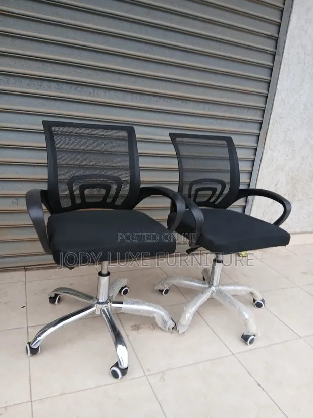Office Chair Headrest Manager Chair - Brand New - 1