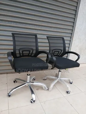 Kiti cha Ofisi chenye Headrest cha Meneja - Kipya Kabisa