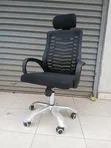 Black Mesh Headrest Office Chair - 1