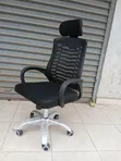 Kiti cha Ofisi cha Metallic Base chenye Mesh Headrest - Kipya Kabisa - 1