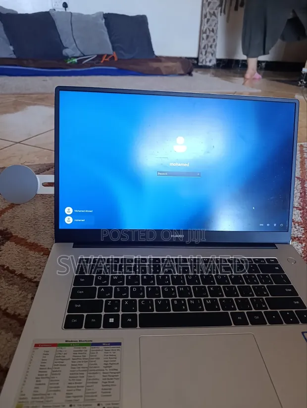 Huawei MateBook D 14 Laptop 8GB RAM Intel Core i3 256GB SSD - 1