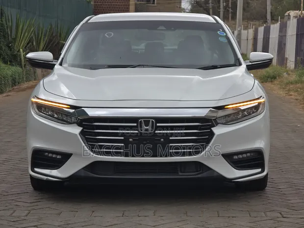 Honda Insight Touring 2019 Nyeupe - 1