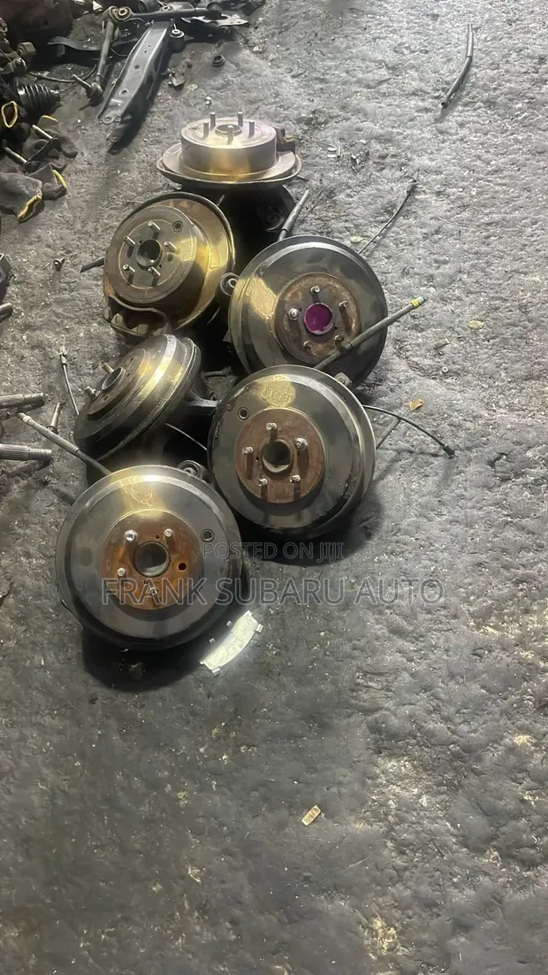 Subaru Forester SG5/Impreza GG2 Rear Hubs (2WD/4WD) - 1