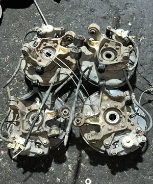 Subaru Forester SH5 Rear Hubs (Zilizotumika)