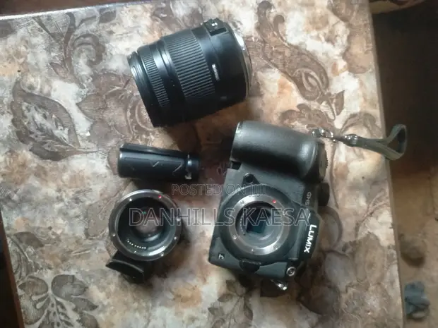 Panasonic Lumix GH5 Body with Accessories - 1