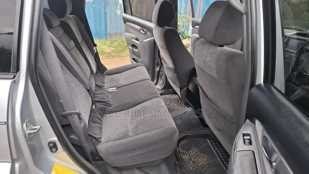 Toyota Land Cruiser Prado 3.4 5dr 2006 Silver - 1