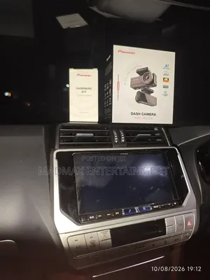 Pioneer Vrec-Z820dc Dash Camera kwa Toyota Prado