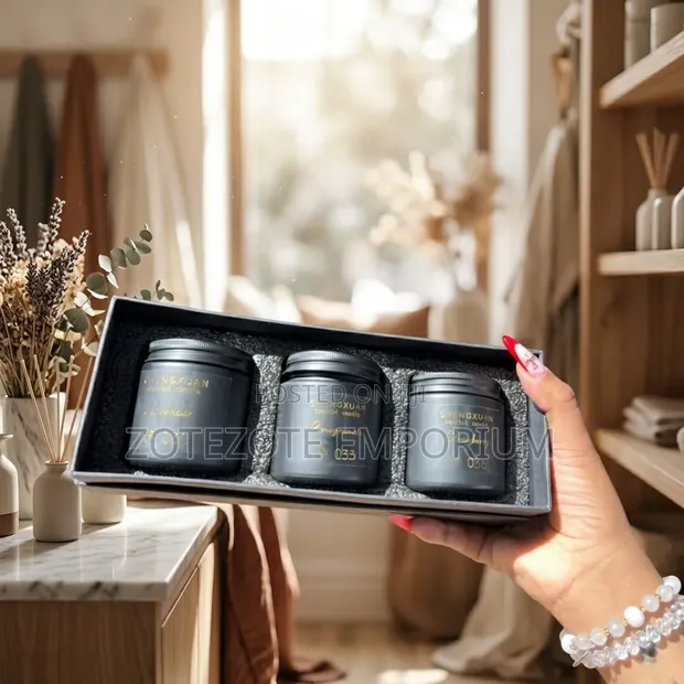 3-Piece Scented Candle Set - 1