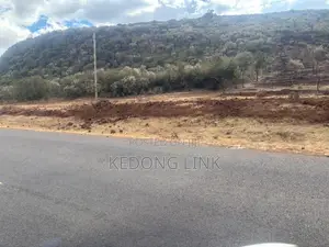 2 Acres Touching Ngong-Suswa Tarmac