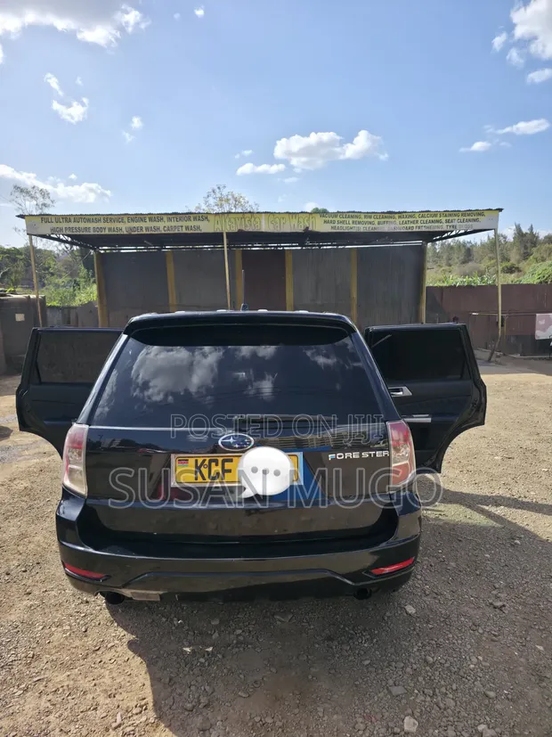 Subaru Forester 2009 Black - 1