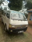 Toyota HiAce 2006 White - 3