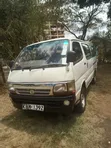 Toyota HiAce 2006 White - 5