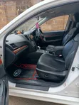 Subaru Legacy 2010 White - 3