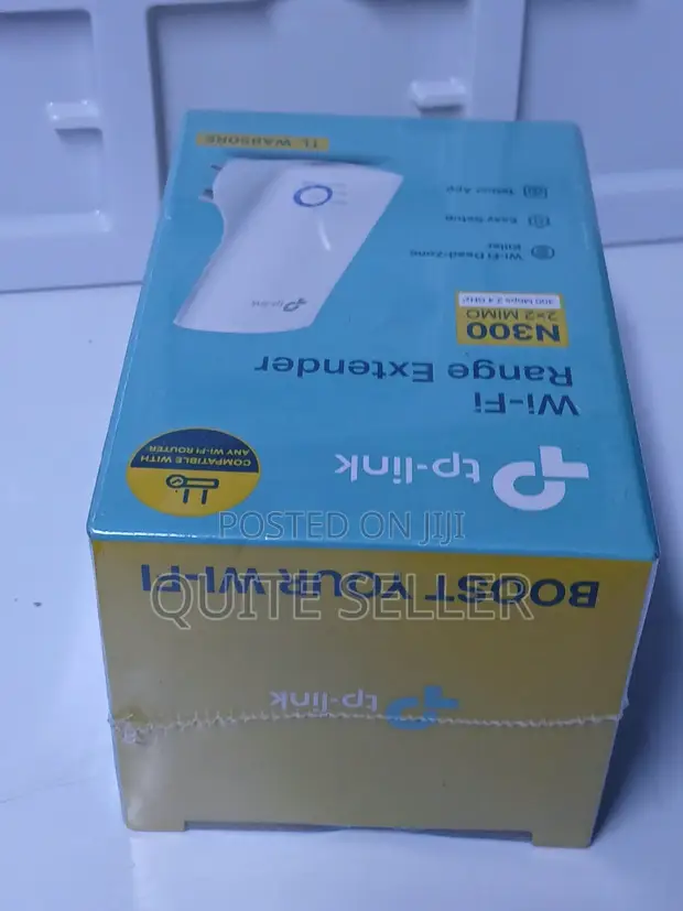 TP-Link N300 WiFi Signal Repeater - 1