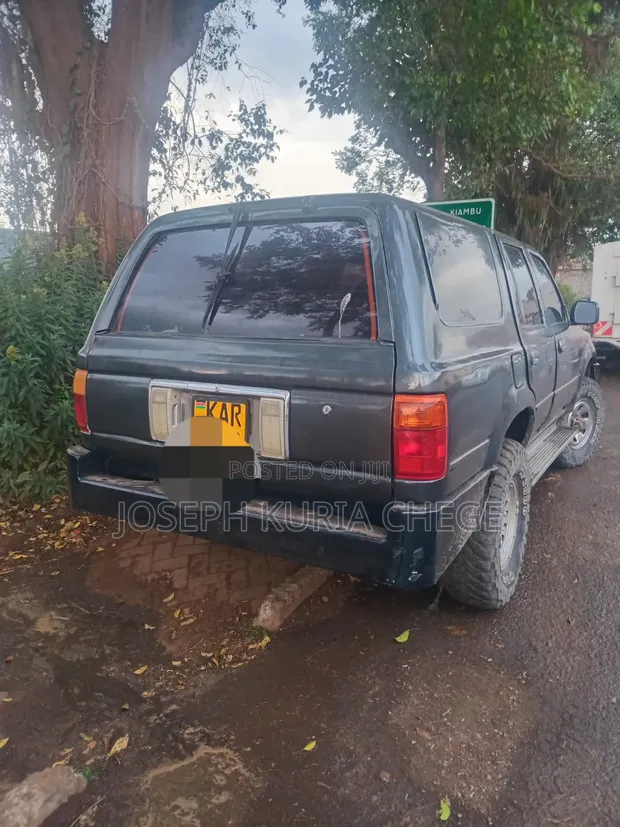 Toyota Hilux Surf 1998 Kijivu - 1
