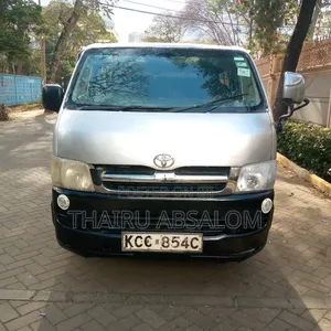 Toyota HiAce 2006