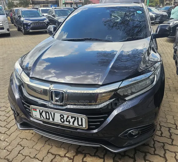 Honda Vezel 2018 Hybrid - Nyeusi Matt - 1