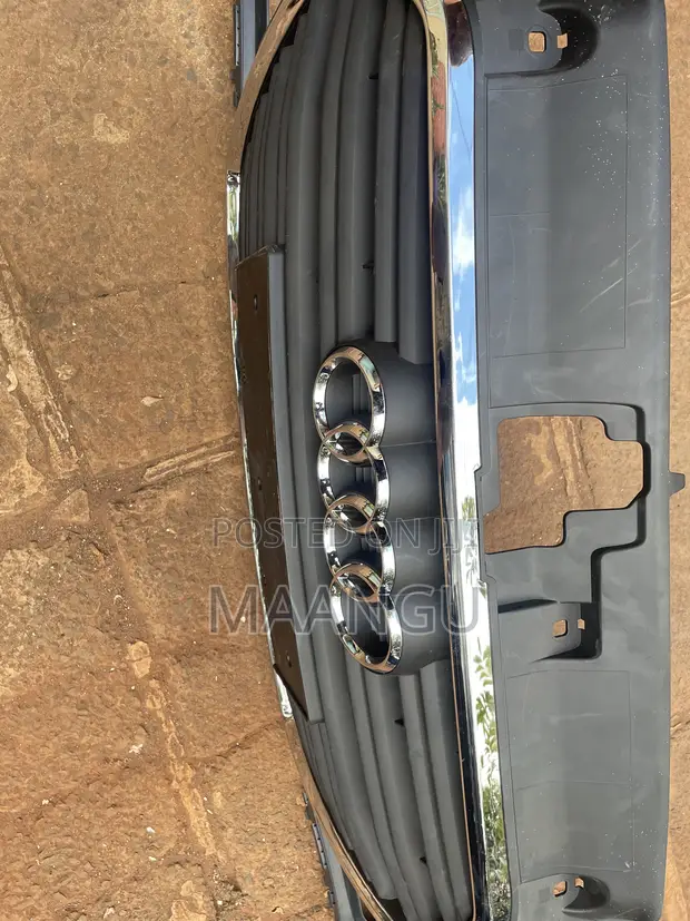 Audi A3 8V Front Grill (2018) - 1