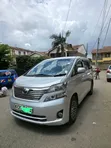 Toyota Vellfire 2009 Silver - 1