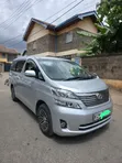 Toyota Vellfire 2009 Silver - 2
