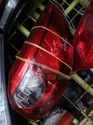 Mazda CX-5 Tail Light (Modeli ya 2015)