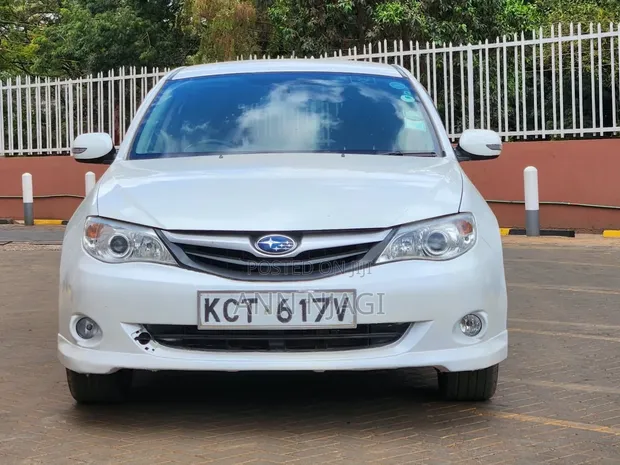 Subaru Impreza 2011 Nyeupe - 1