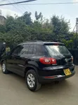 Volkswagen Tiguan 1.4 TSI 2008 Nyeusi - 2