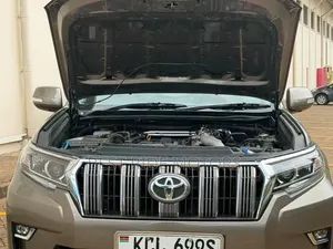Toyota Land Cruiser Prado 3.0 TD 2011 Gray