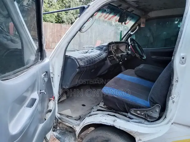 Toyota HiAce 2007 - White - 1