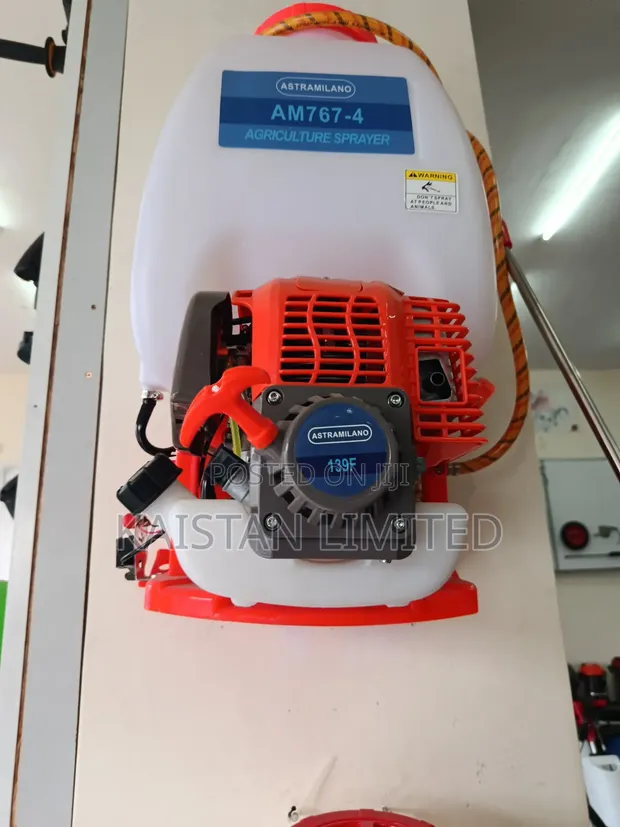 Astramilano 25L 4-Stroke Knapsack Sprayer - 1