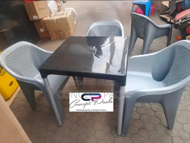 Set ya Meza ya Chakula ya Skyplast na Complast (Viti 3 + Meza 1) - 1