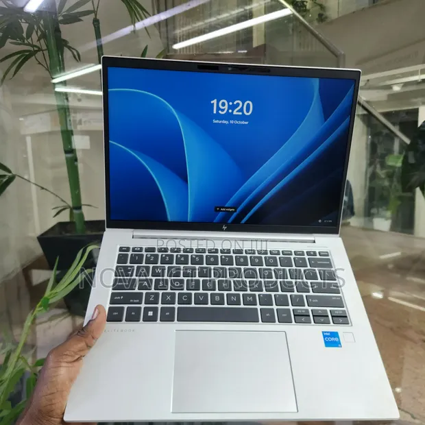 HP EliteBook 840 G9 Laptop 16GB RAM 256GB SSD - 1