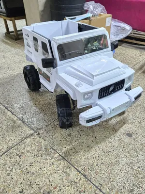 Gari la Umeme la Watoto 4x4 na Remote Control (Model 5166)