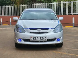 Toyota Caldina 2005 Silver