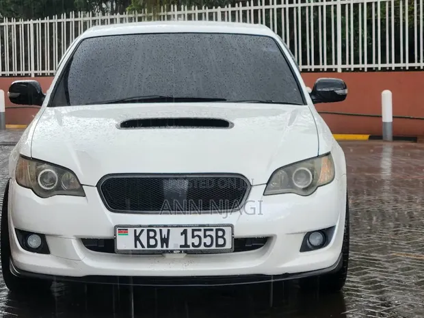 Subaru Legacy 2006 White - 1
