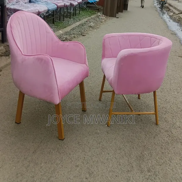 Luxury Manicure Salon Seats (Pink) - 1